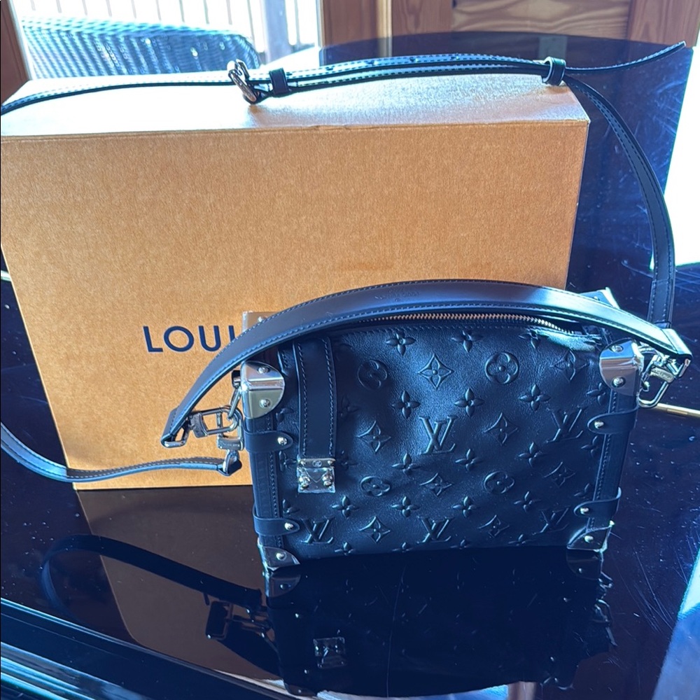 Louis Vuitton Black Women's Bag